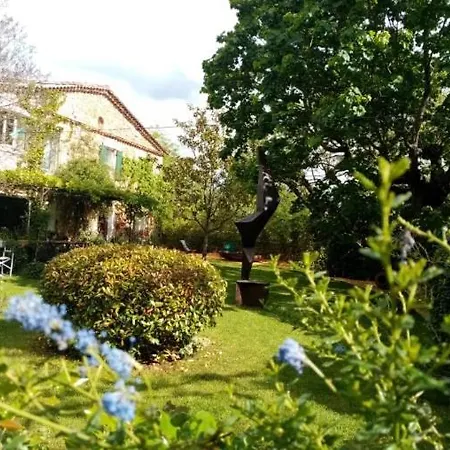 La Mazade De Mamert Guest house Saint-Mamert-du-Gard